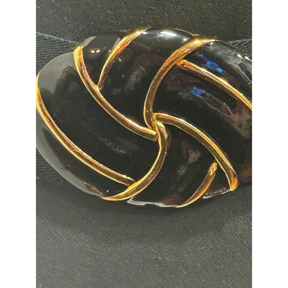 Vintage Day-Lor Belt | 1980s Stretch Cinch Belt with Swirled Black & Gold Buckle - Picture 10 of 16